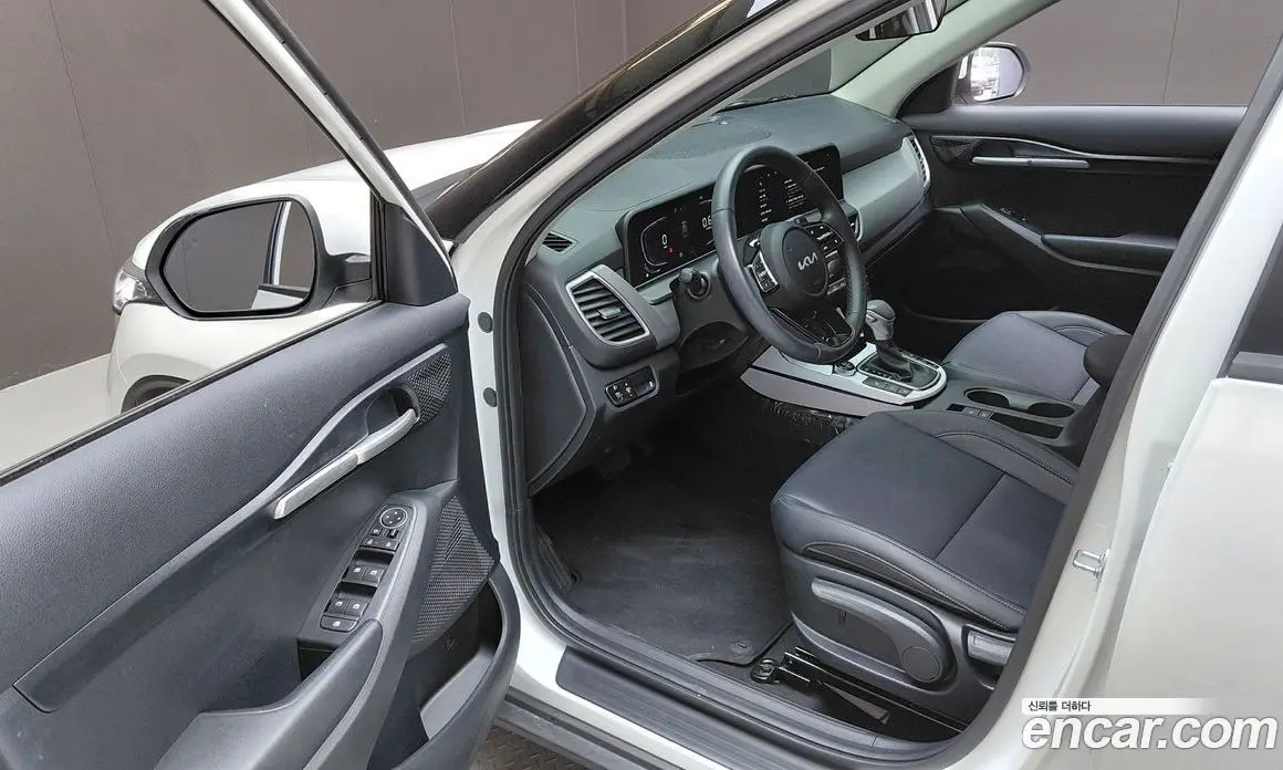 Kia Seltos 2025 1.6 автомат (гидро), фото 16 Kia Seltos 2025 1.6 автомат (гидро), фото 16