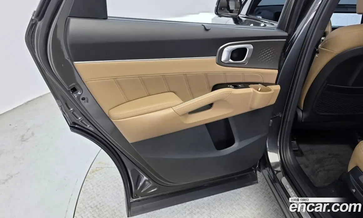 Kia Sorento 2024 2.5 автомат (гидро), фото 15 Kia Sorento 2024 2.5 автомат (гидро), фото 15