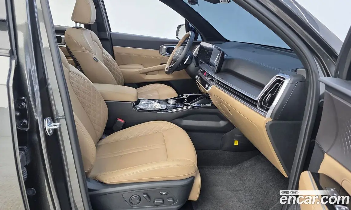 Kia Sorento 2024 2.5 автомат (гидро), фото 16 Kia Sorento 2024 2.5 автомат (гидро), фото 16