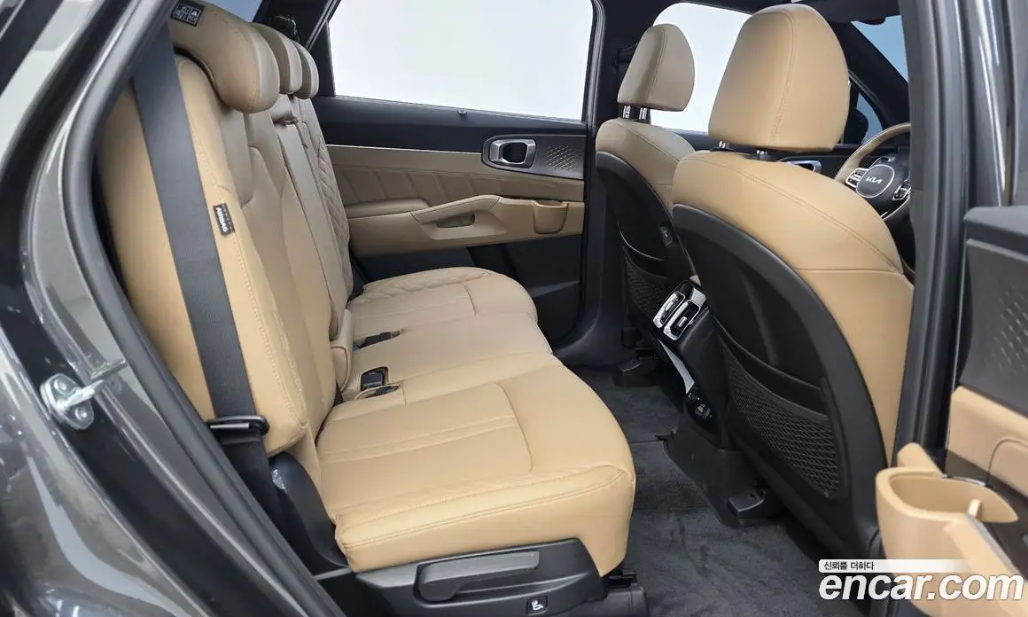 Kia Sorento 2024 2.5 автомат (гидро), фото 17 Kia Sorento 2024 2.5 автомат (гидро), фото 17