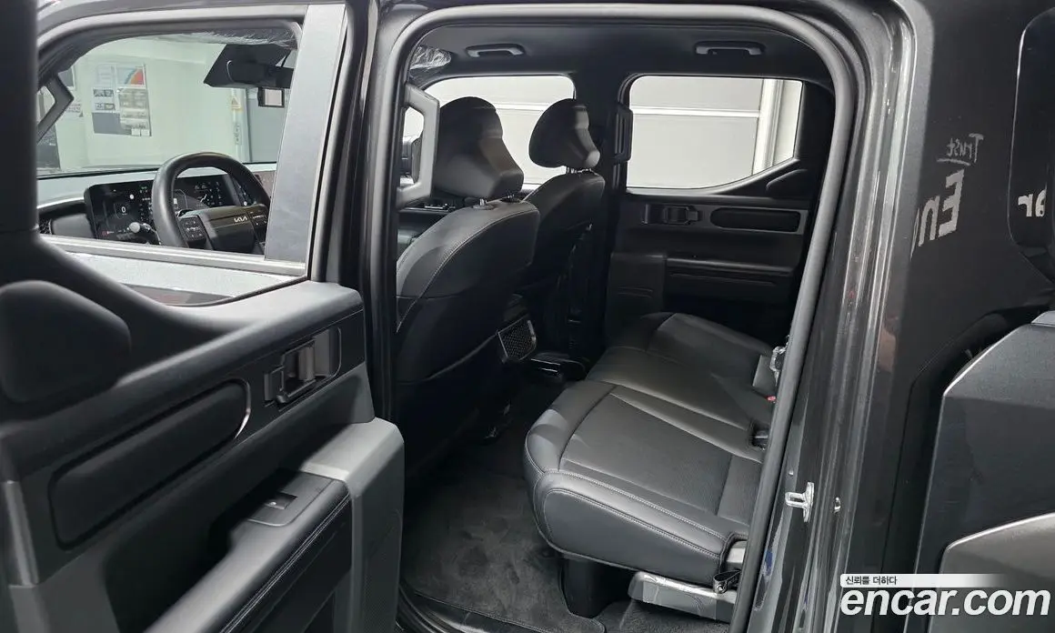 Kia Tasman 2025 2.5 автомат (гидро), фото 18