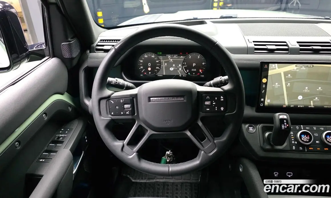 Land Rover Defender 2023 3.0 автомат (гидро), фото 19