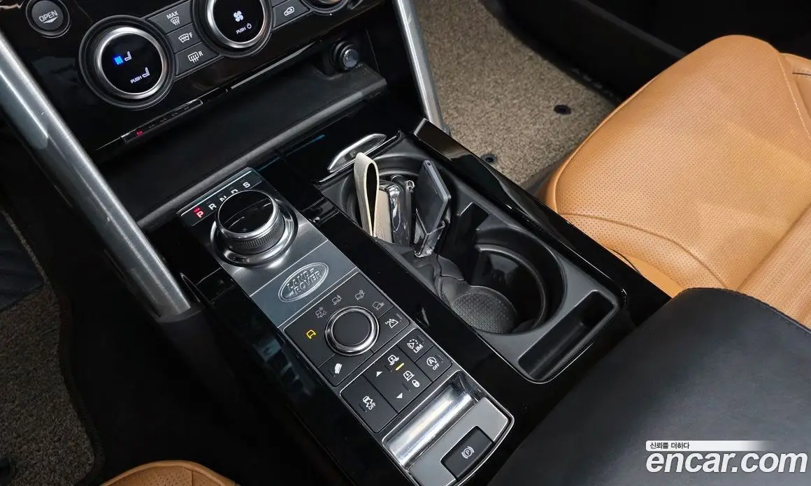 Land Rover Discovery 2017 3.0 автомат (гидро), фото 12