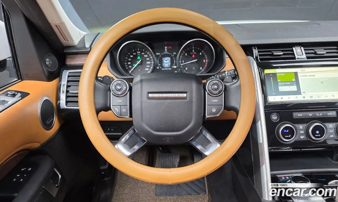 Land Rover Discovery 2017 3.0 автомат (гидро), фото 19
