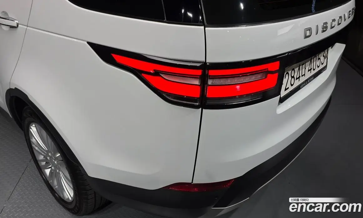 Land Rover Discovery 2017 3.0 автомат (гидро), фото 9