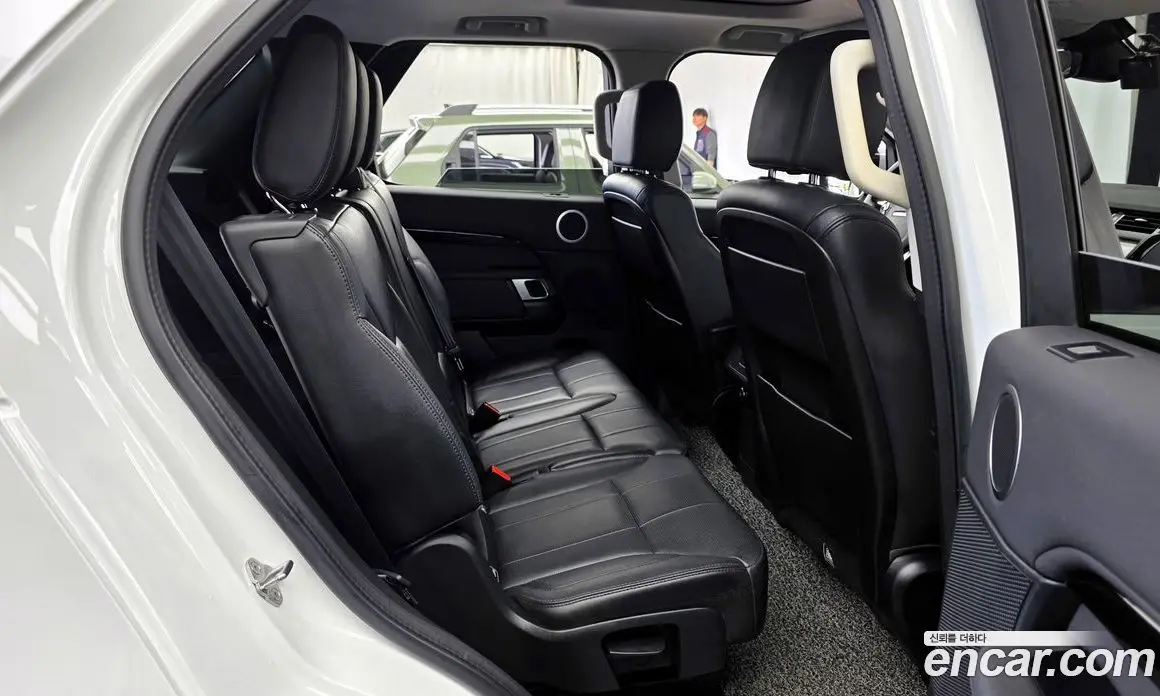 Land Rover Discovery 2019 3.0 автомат (гидро), фото 18