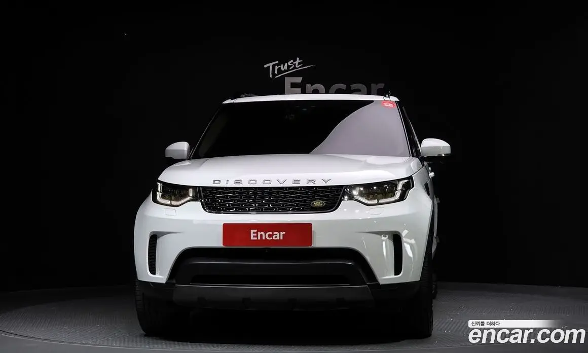 Land Rover Discovery 2019 3.0 автомат (гидро), фото 3