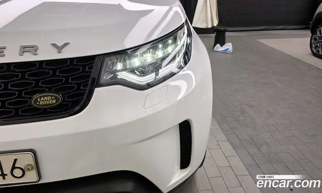 Land Rover Discovery 2019 3.0 автомат (гидро), миниатюра 8