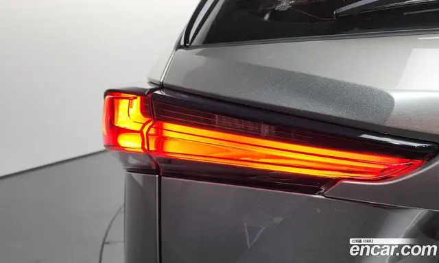 Lexus NX 2019 2.5 автомат (гидро), миниатюра 9