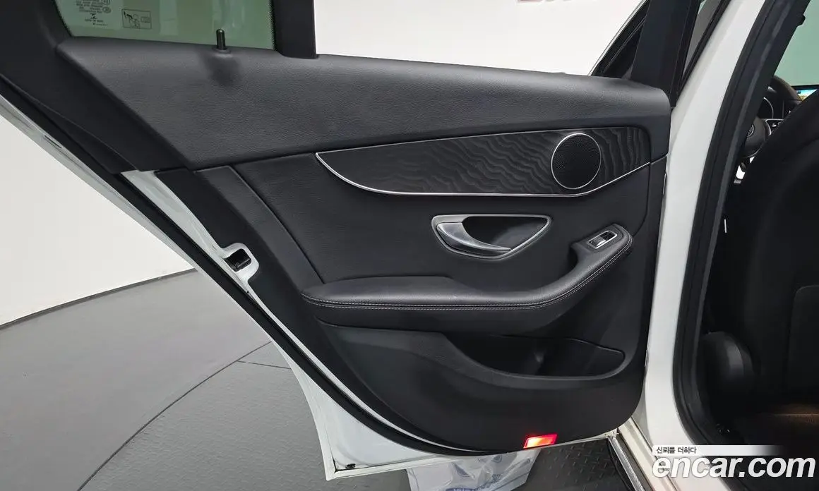 Mercedes-Benz C-Class 2018 1.9 автомат (гидро), фото 14