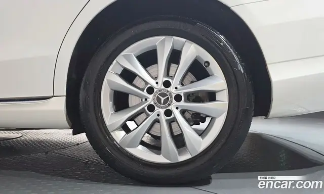 Mercedes-Benz C-Class 2018 1.9 автомат (гидро), миниатюра 6