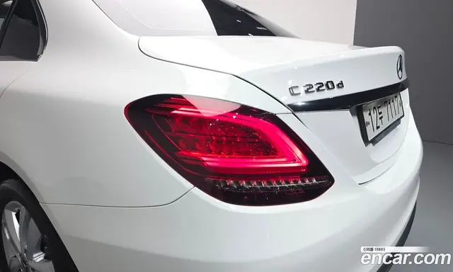 Mercedes-Benz C-Class 2018 1.9 автомат (гидро), миниатюра 8