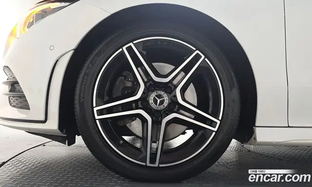 Mercedes-Benz CLA-Class 2022 2.0 автомат (гидро), миниатюра 5 Mercedes-Benz CLA-Class 2022 2.0 автомат (гидро), миниатюра 5