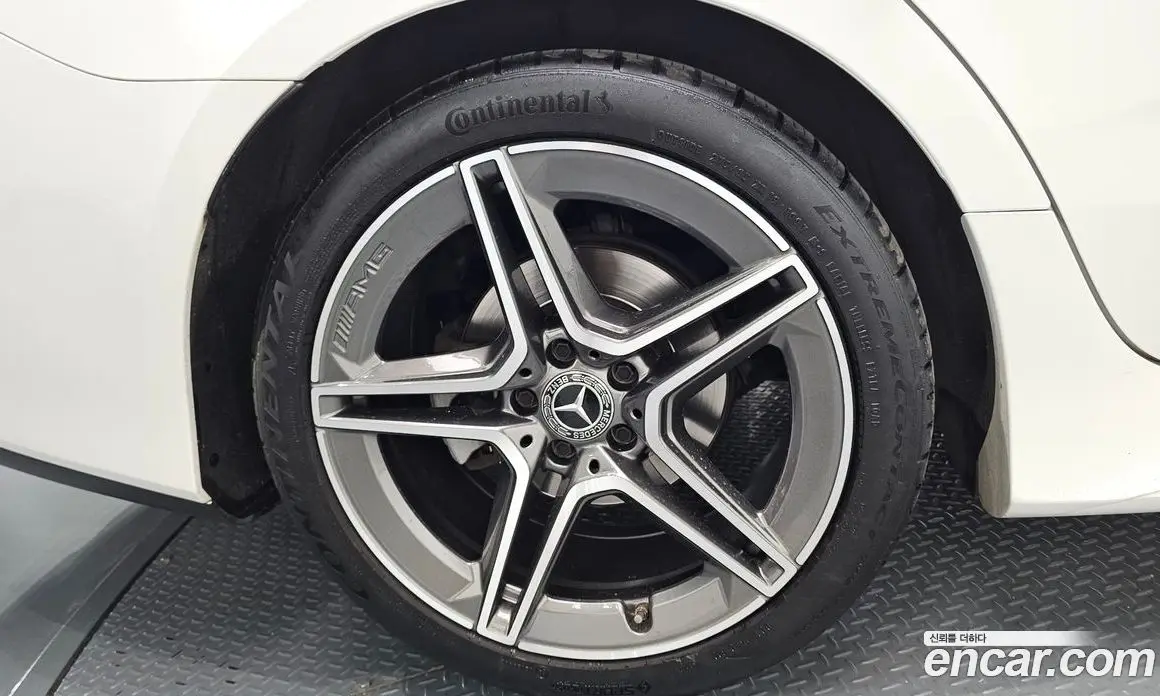 Mercedes-Benz CLS-Class 2019 1.9 автомат (гидро), фото 5