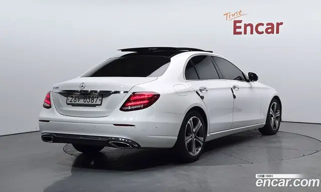 Mercedes-Benz E-Class, 2016, 92 049 км
