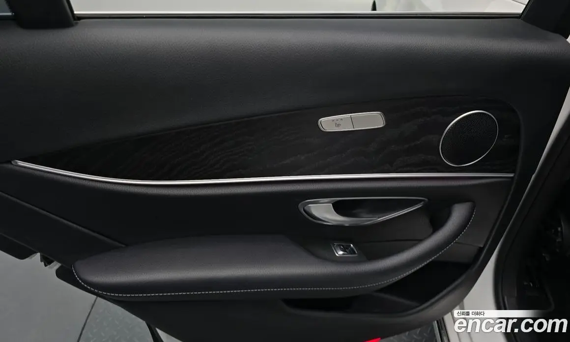 Mercedes-Benz E-Class 2016 2.0 автомат (гидро), фото 14 Mercedes-Benz E-Class 2016 2.0 автомат (гидро), фото 14