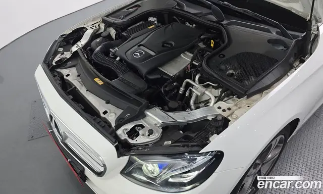 Mercedes-Benz E-Class 2016 2.0 автомат (гидро), миниатюра 5 Mercedes-Benz E-Class 2016 2.0 автомат (гидро), миниатюра 5