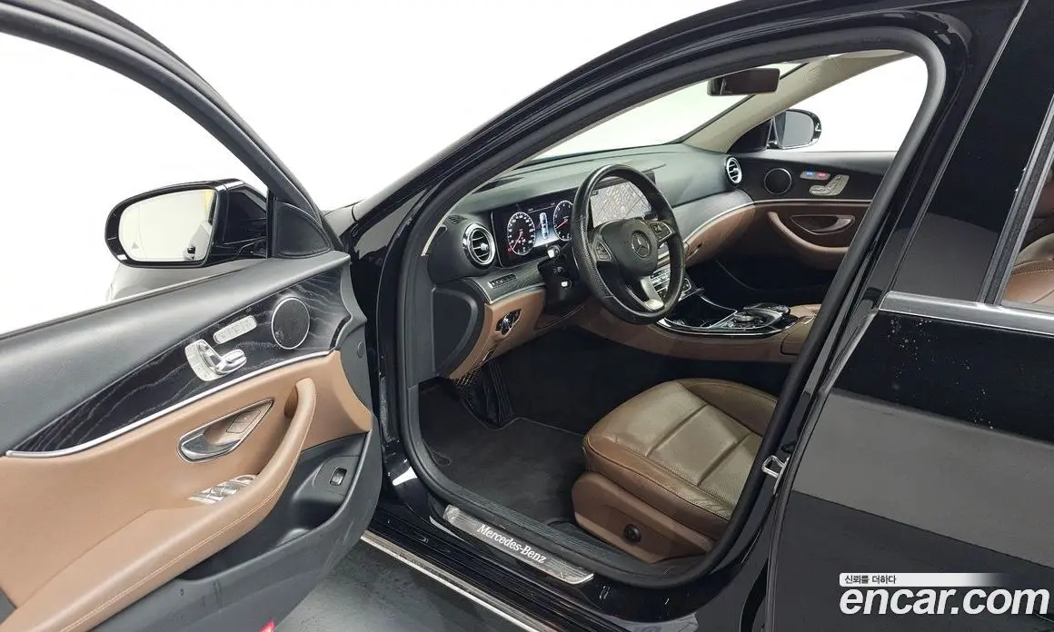 Mercedes-Benz E-Class 2017 2.0 автомат (гидро), фото 12
