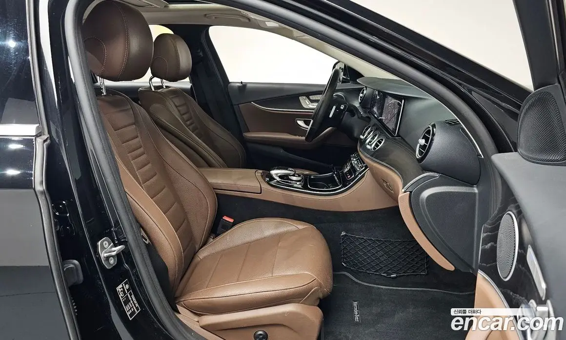 Mercedes-Benz E-Class 2017 2.0 автомат (гидро), фото 15