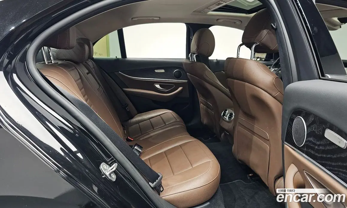Mercedes-Benz E-Class 2017 2.0 автомат (гидро), фото 16