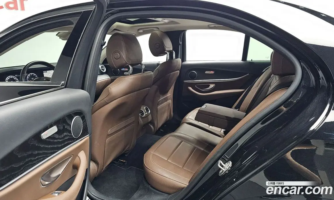 Mercedes-Benz E-Class 2017 2.0 автомат (гидро), фото 17