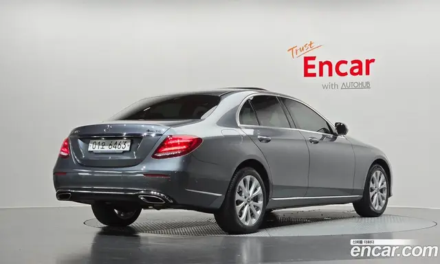 Mercedes-Benz E-Class, 2017, 101 922 км