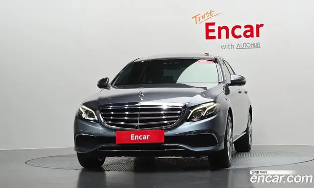 Mercedes-Benz E-Class 2017 2.0 автомат (гидро), миниатюра 2