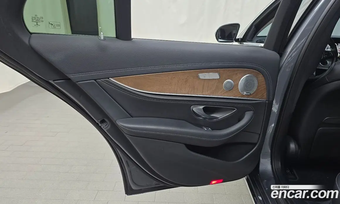 Mercedes-Benz E-Class 2017 2.0 автомат (гидро), фото 14