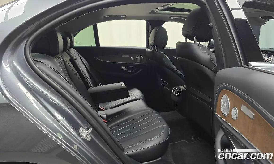 Mercedes-Benz E-Class 2017 2.0 автомат (гидро), фото 16