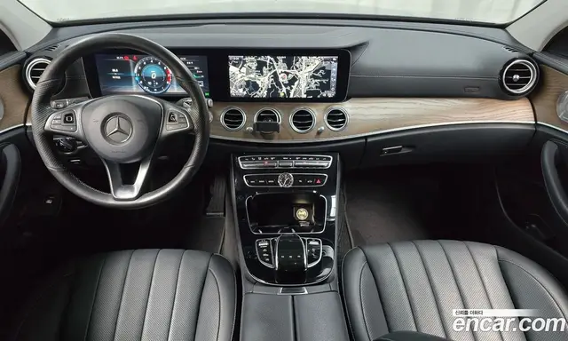 Mercedes-Benz E-Class 2017 2.0 автомат (гидро), миниатюра 9