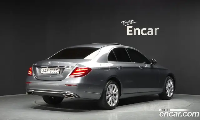 Mercedes-Benz E-Class, 2018, 85 262 км