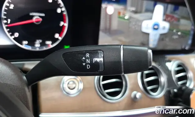 Mercedes-Benz E-Class 2018 2.0 автомат (гидро), миниатюра 11