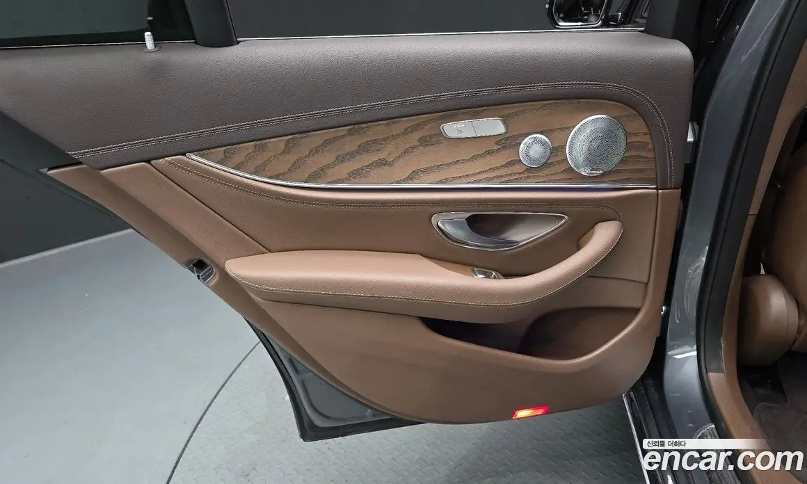 Mercedes-Benz E-Class 2018 2.0 автомат (гидро), фото 14