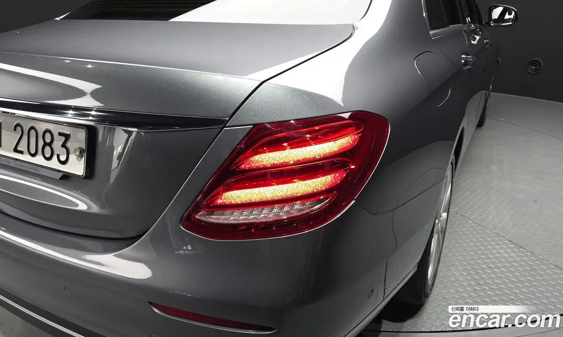 Mercedes-Benz E-Class 2018 2.0 автомат (гидро), фото 8