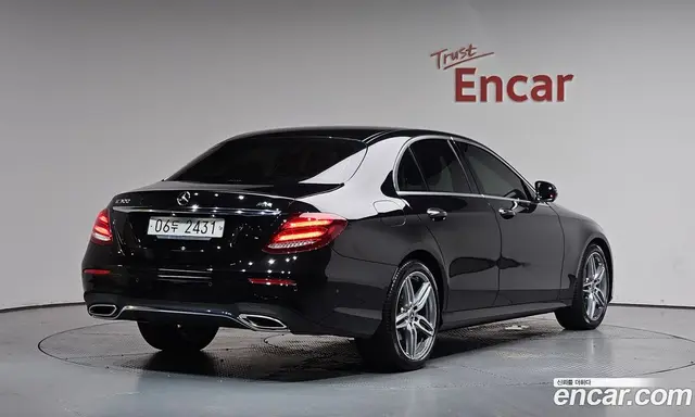 Mercedes-Benz E-Class, 2018, 40 729 км