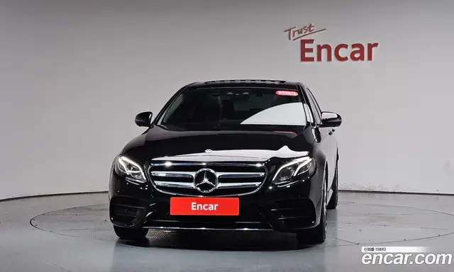 Mercedes-Benz E-Class 2018 2.0 автомат (гидро), миниатюра 2
