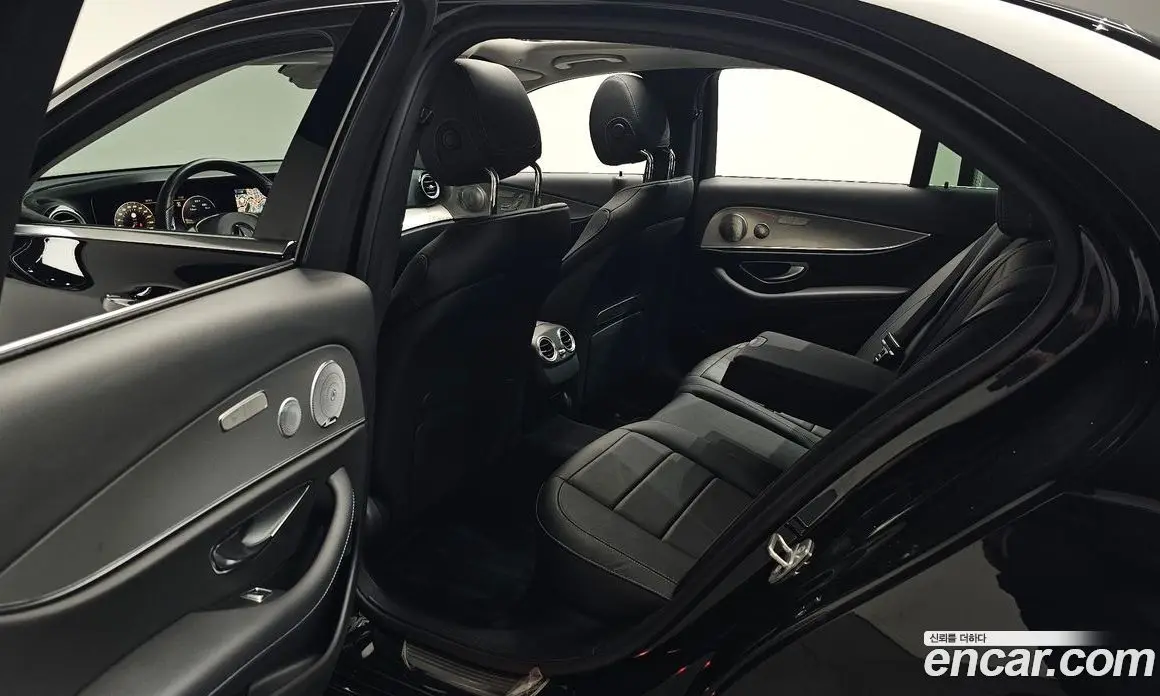 Mercedes-Benz E-Class 2018 2.0 автомат (гидро), фото 15