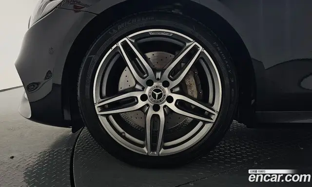 Mercedes-Benz E-Class 2018 2.0 автомат (гидро), миниатюра 4