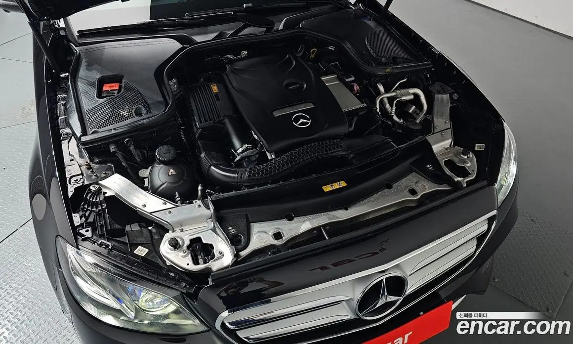 Mercedes-Benz E-Class 2018 2.0 автомат (гидро), фото 5