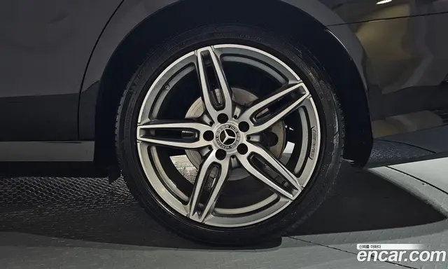 Mercedes-Benz E-Class 2018 2.0 автомат (гидро), миниатюра 6