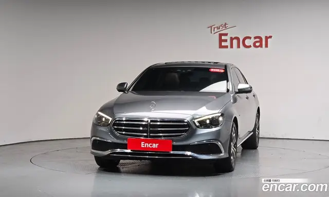 Mercedes-Benz E-Class 2020 2.0 автомат (гидро), миниатюра 2
