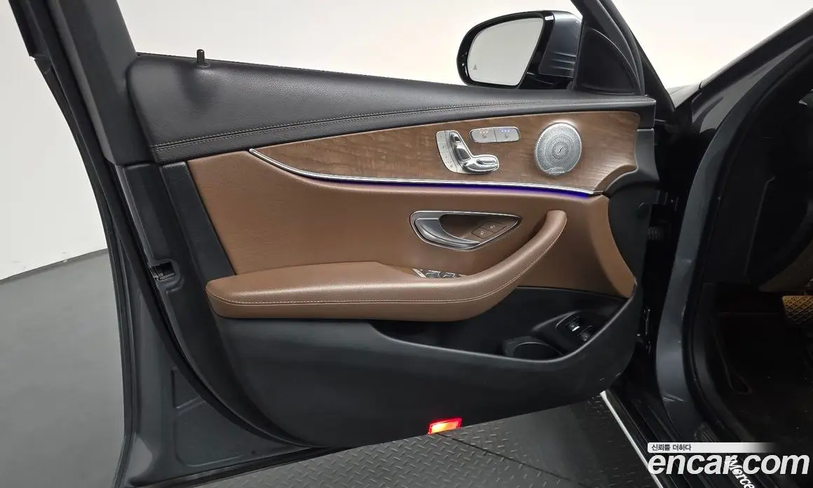 Mercedes-Benz E-Class 2020 2.0 автомат (гидро), фото 13