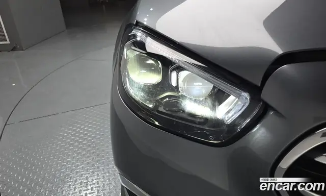 Mercedes-Benz E-Class 2020 2.0 автомат (гидро), миниатюра 7
