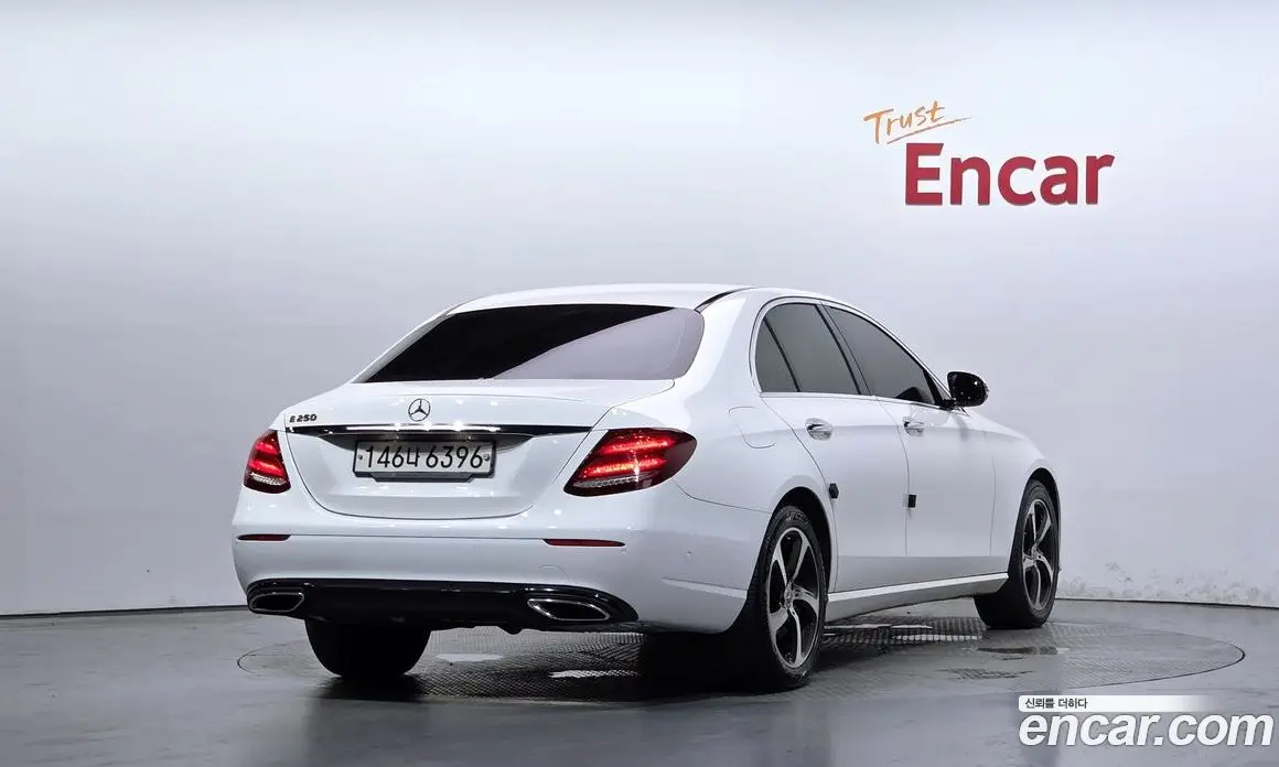 Mercedes-Benz E-Class 2020 2.0 автомат (гидро), фото 2 Mercedes-Benz E-Class 2020 2.0 автомат (гидро), фото 2