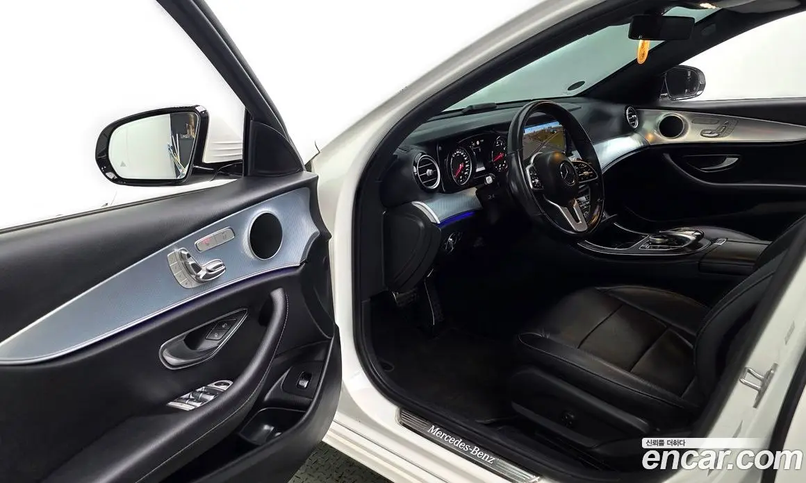 Mercedes-Benz E-Class 2020 2.0 автомат (гидро), фото 13 Mercedes-Benz E-Class 2020 2.0 автомат (гидро), фото 13