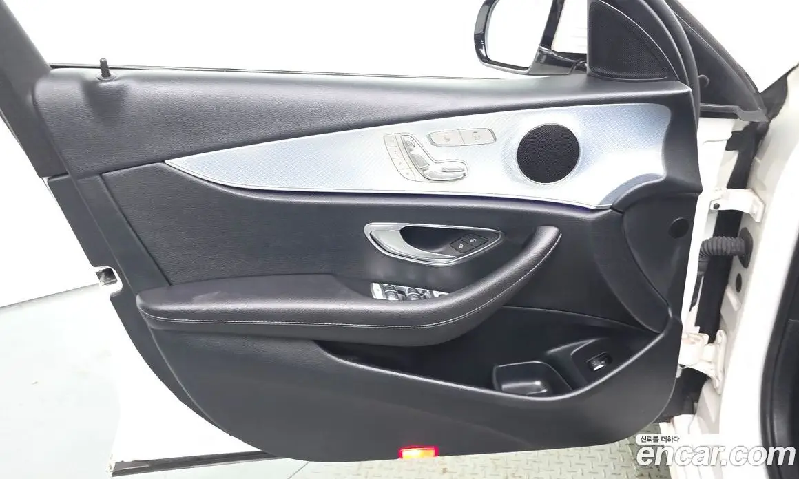 Mercedes-Benz E-Class 2020 2.0 автомат (гидро), фото 14 Mercedes-Benz E-Class 2020 2.0 автомат (гидро), фото 14