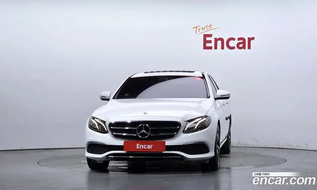 Mercedes-Benz E-Class 2020 2.0 автомат (гидро), миниатюра 3 Mercedes-Benz E-Class 2020 2.0 автомат (гидро), миниатюра 3