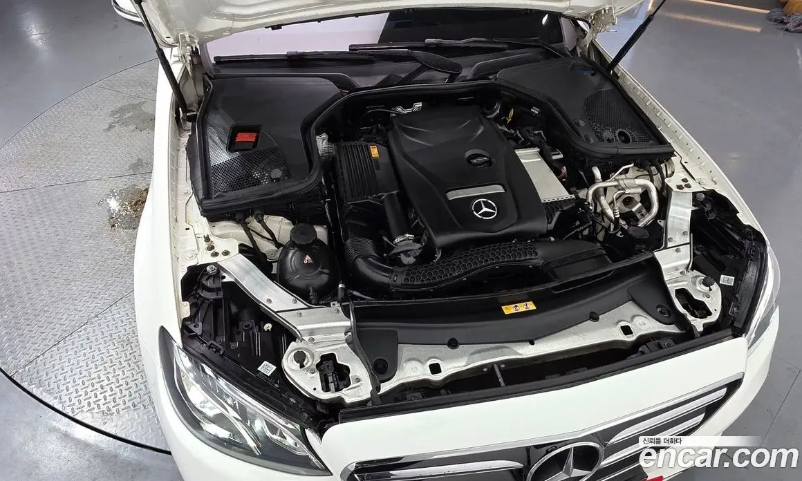 Mercedes-Benz E-Class 2020 2.0 автомат (гидро), фото 6 Mercedes-Benz E-Class 2020 2.0 автомат (гидро), фото 6