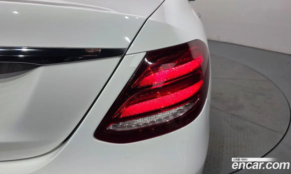 Mercedes-Benz E-Class 2020 2.0 автомат (гидро), фото 9 Mercedes-Benz E-Class 2020 2.0 автомат (гидро), фото 9