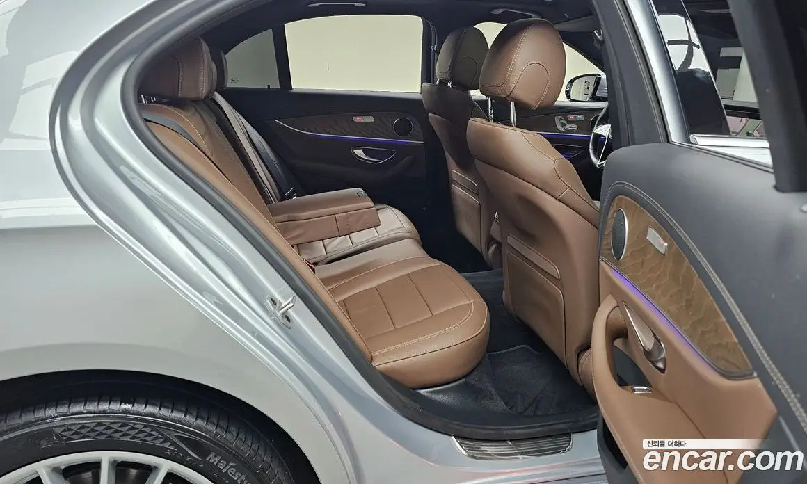 Mercedes-Benz E-Class 2021 1.9 автомат (гидро), фото 17